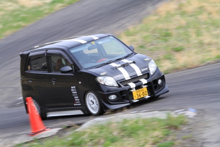 �t���[���s